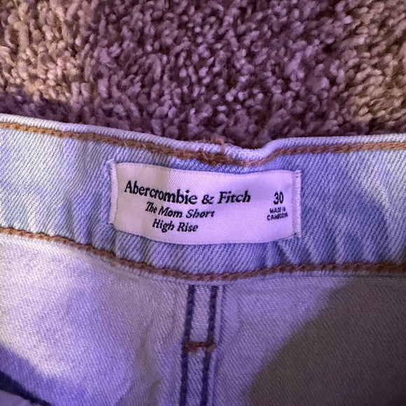 Abercrombie Mom Short Denim Shorts - Picture 3 of 4